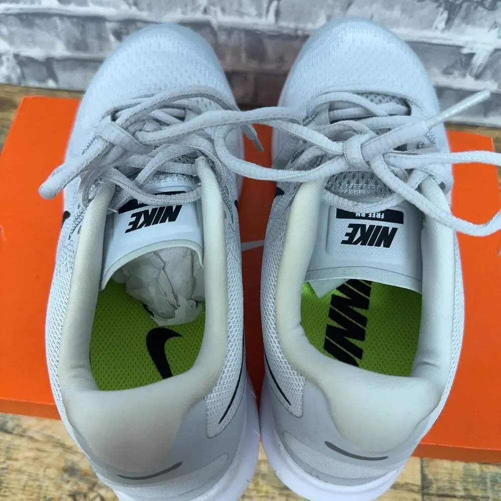 Nike Free RN 2017 White Black Pure Platinum Running 880840-101 Womens Size 8 New